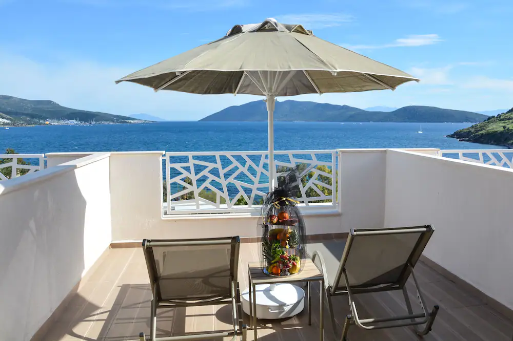 Azka Hotel